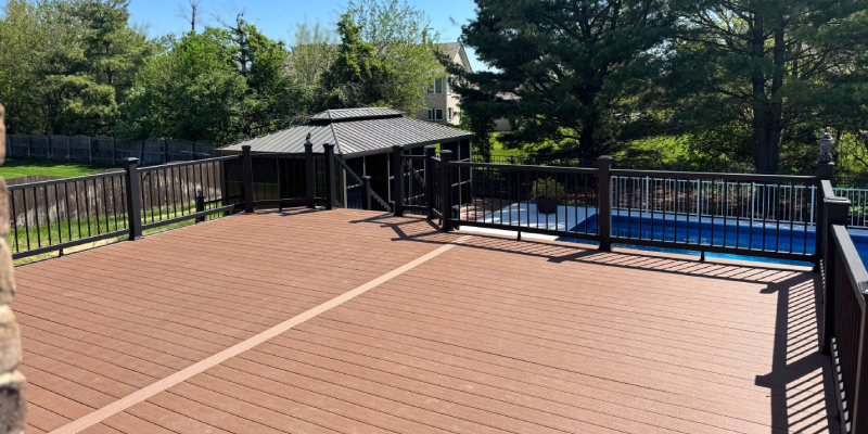 Deck Builder in Frankfort, Illinois